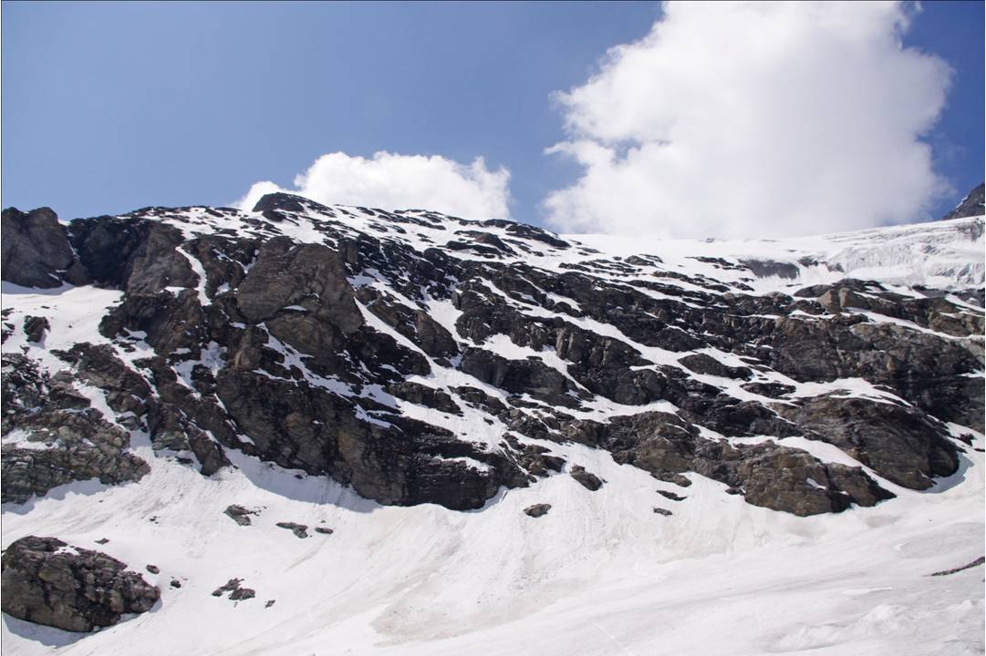 Le Crux de la descente : Gros plan sur le système des barres inférieures. Par où çà passe? tapez "suivante"...