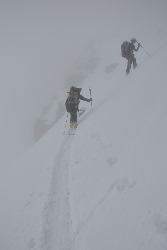 Nebbia : Nuage, et moral dans les chaussettes