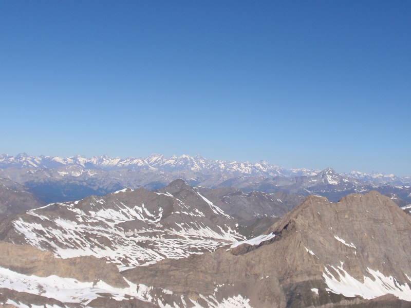 #5 Les versants sud : peu enneigés, y compris dans les Ecrins. Les versants sud : peu enneigés, y compris dans les Ecrins.