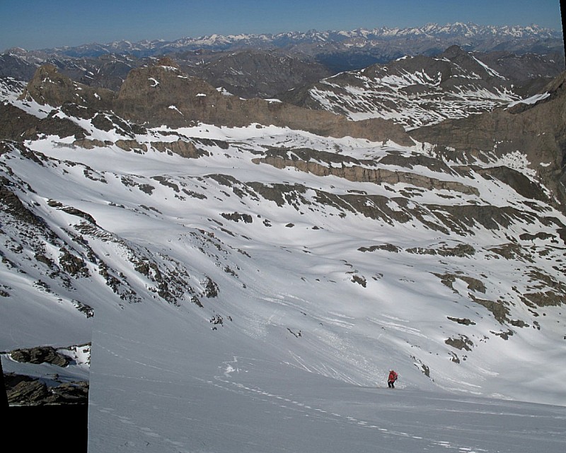 #9 descente : direction la brêche dans ce dédale de barres descente : direction la brêche dans ce dédale de barres