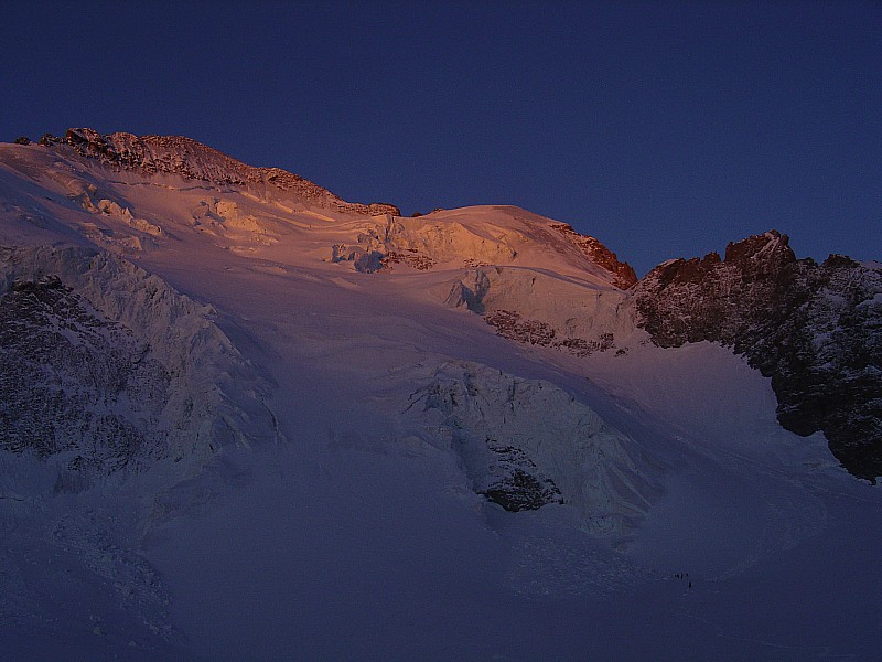 #3 La face nord : Toujours grandiose, une belle journée se prépare. La face nord : Toujours grandiose, une belle journée se prépare.