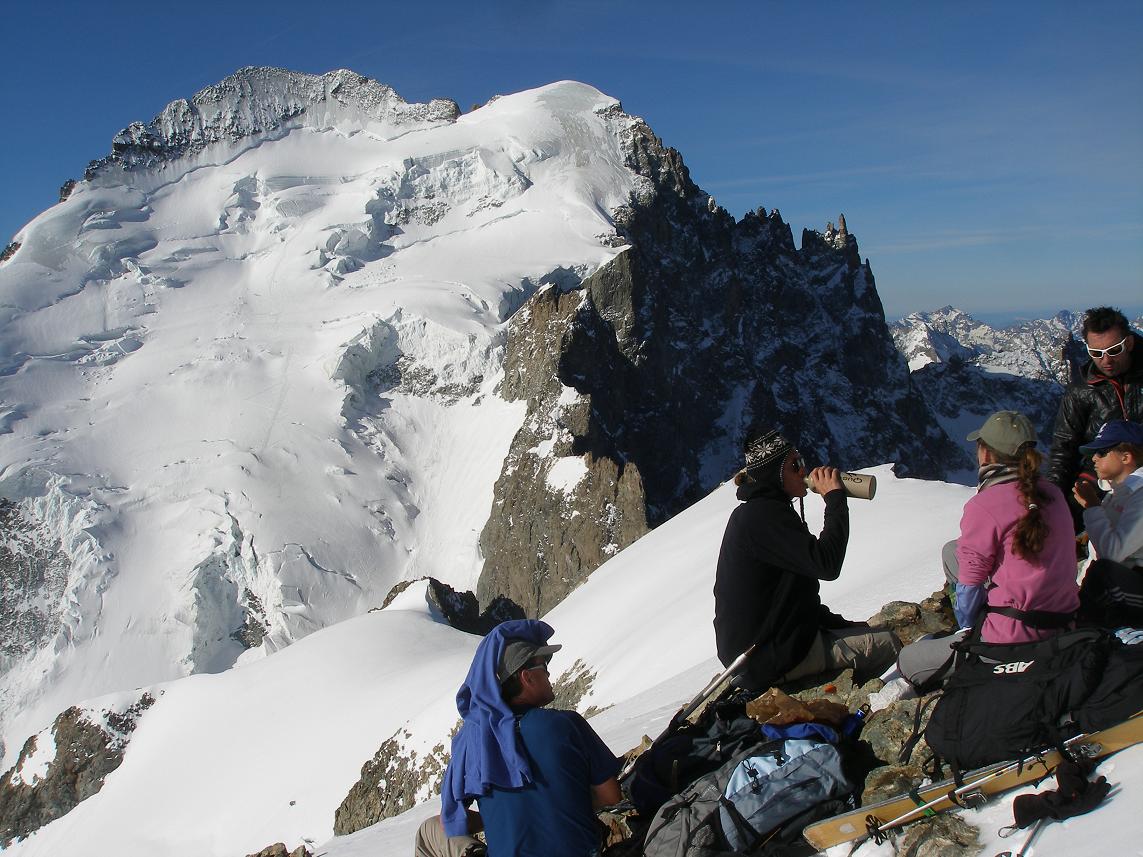#22 au sommet de roche faurio : je retrouve la team belle exploit pour tout le monde surtout pour isaline(11ans) au sommet de roche faurio : je retrouve la team belle exploit pour tout le monde surtout pour isaline(11ans)