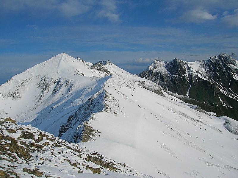 #2 pic blanc : en fin de matinée il ne restera plus gd chose... pic blanc : en fin de matinée il ne restera plus gd chose...