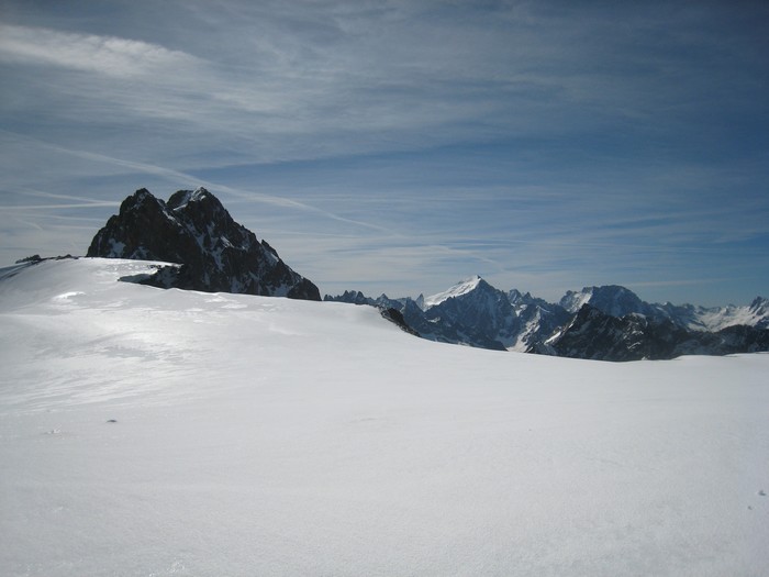 #2 Dôme de lauze : Belle vue sur les Ecrins Dôme de lauze : Belle vue sur les Ecrins