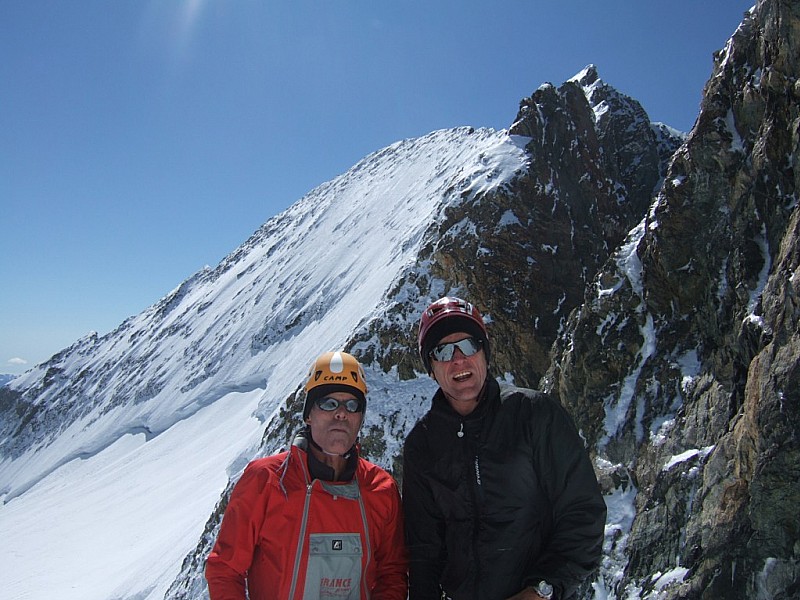 #8 barre des écrins : Oui, hélas, il manque des images,pas de glacier du vallon de la pilatte, mais on approche su but. barre des écrins : Oui, hélas, il manque des images,pas de glacier du vallon de la pilatte, mais on approche su but.