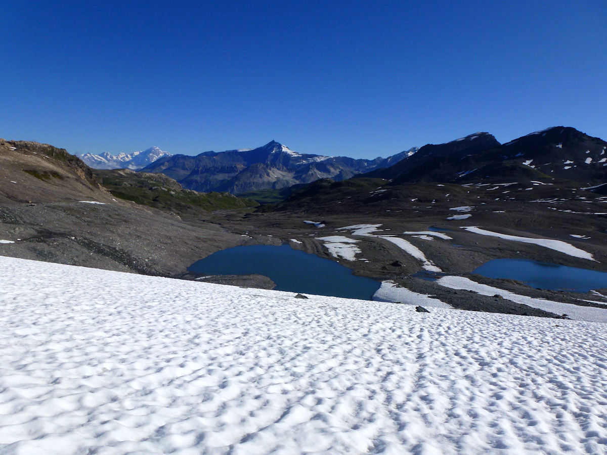 Après une longue traversée : Arrivée sur le glacier des Fours.