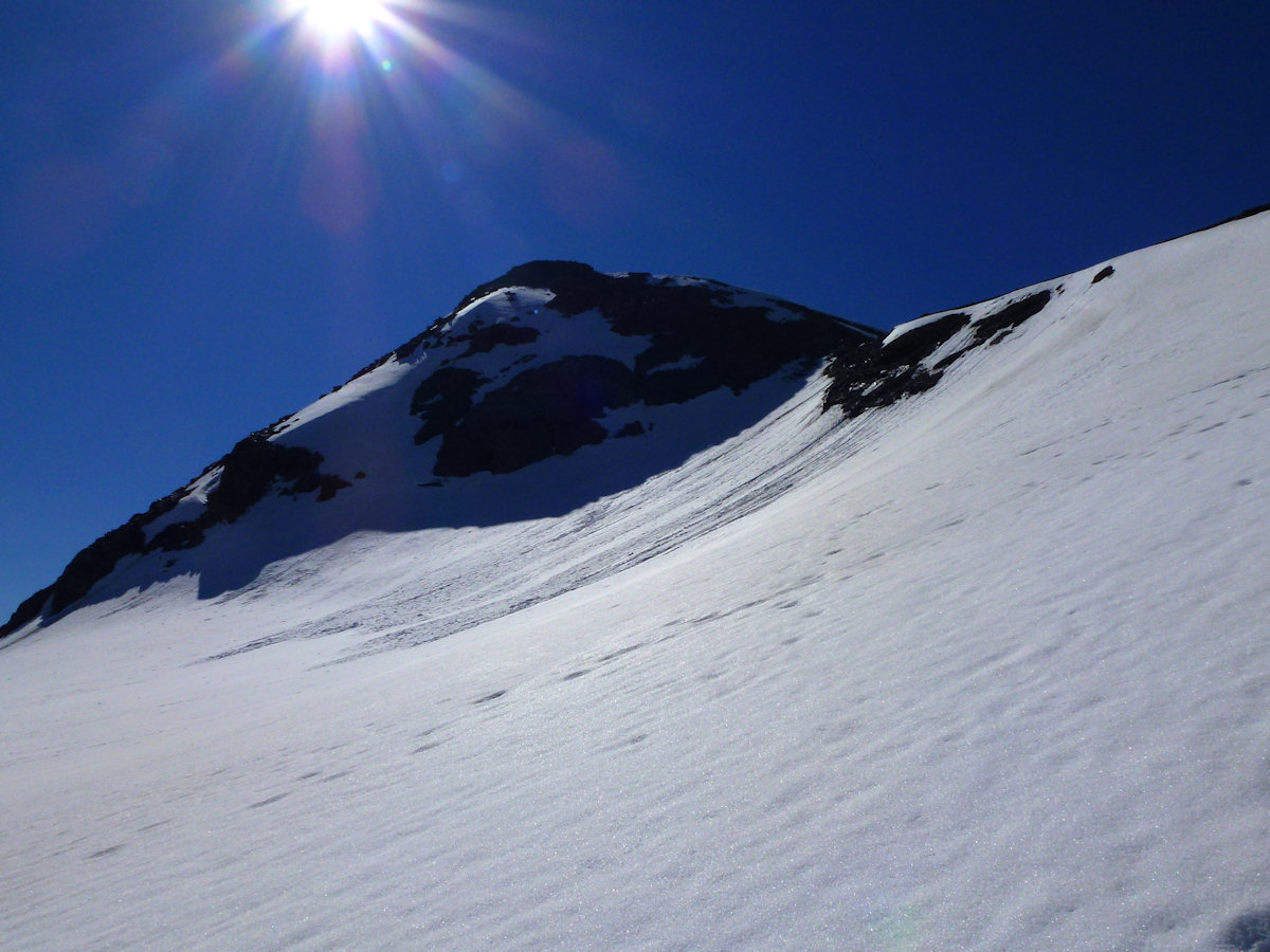 Haut de la face : Sur une neige superbe.