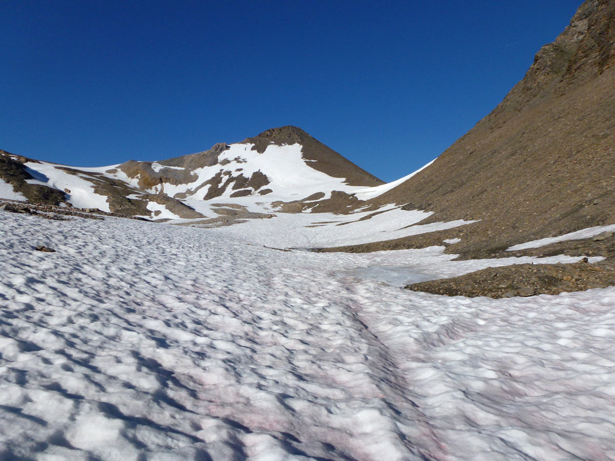 Aux abords du col de Bézin : C'est ici que l'on chausse.