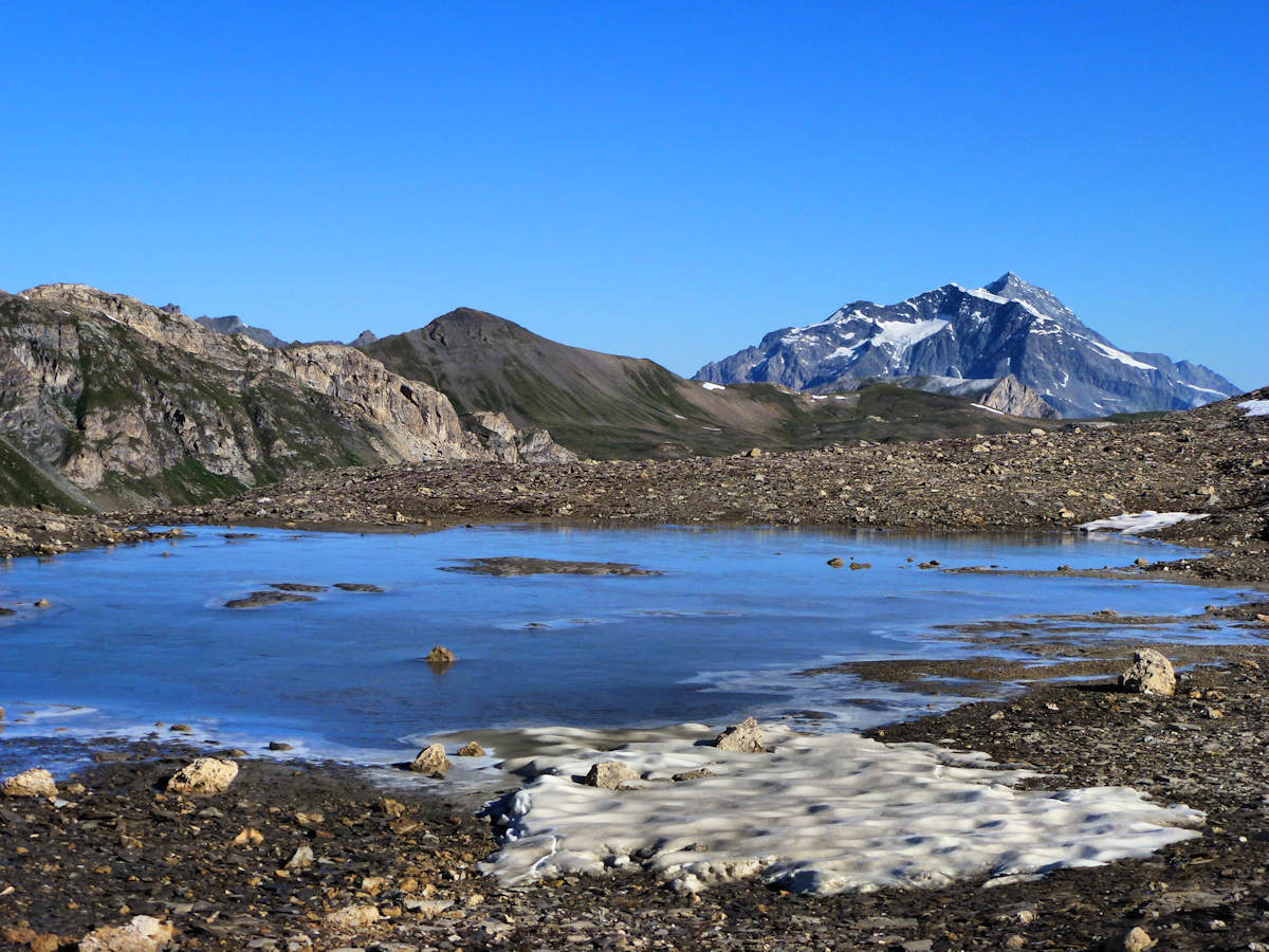 Lac gelé ! : Sache - Pourri dans le fond.