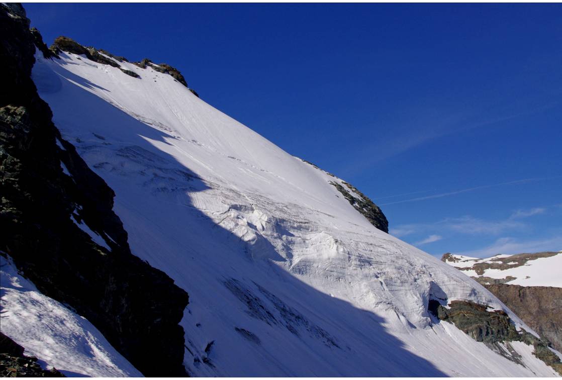 #2 La face à 8h30 : La Petite Ciamarella à 8h30, vue depuis le Col Tonini... reste au frais... en réserve du but à la Grande! La face à 8h30 : La Petite Ciamarella à 8h30, vue depuis le Col Tonini... reste au frais... en réserve du but à la Grande!