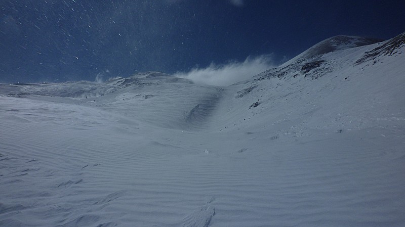 Volcan Chillan Nuevo et Viejo : Le volcan Chillan nuevo culminant à 3186m à gauche et le viejo (3122m) à droite