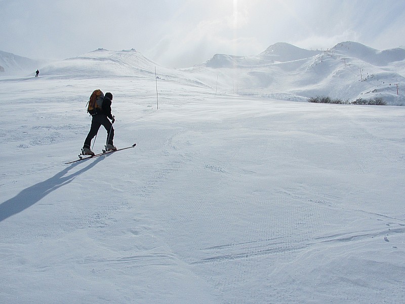 Au départ : Au départ en remontant les pistes bien ventées