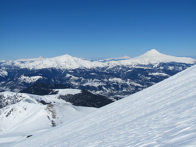 #4 Les volcans magnifiques du Chili (Llaima à droite) Les volcans magnifiques du Chili (Llaima à droite)