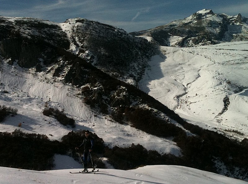 #1 Montée : Pendant, la montée, on étudie l Montée : Pendant, la montée, on étudie l'enneigement du coin qui est en avance par rapport au reste des alpes