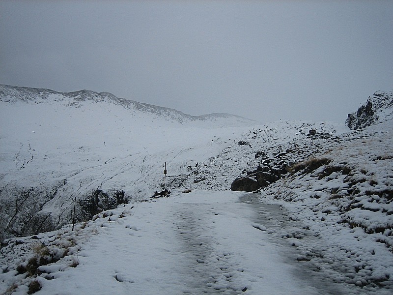 #2 Pierre Grosse en vue : les cretes sont bien pelées, ça promet... pour l Pierre Grosse en vue : les cretes sont bien pelées, ça promet... pour l'instant, calme plat.