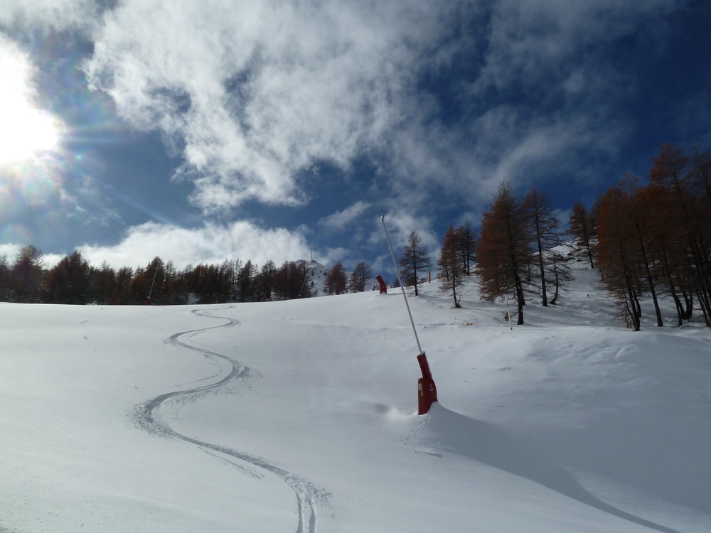 #5 Derniers bons virages : avant les 100m du bas au ralenti pour éviter les touchettes... Derniers bons virages : avant les 100m du bas au ralenti pour éviter les touchettes...