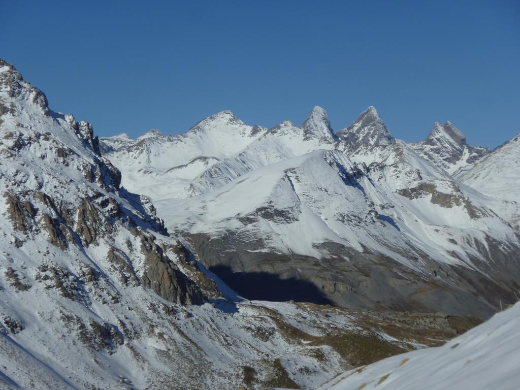 Aiguilles D'Arves : Pas tant de neige dés qu'on s'éloigne des hautes Alpes
