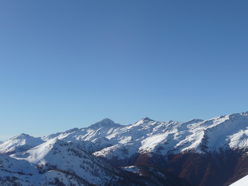 #4 Rochebrune : L Rochebrune : L'envers de Rochebrune, et les crêtes de Malrif. L'horizon peut être large dans ce Queyras !