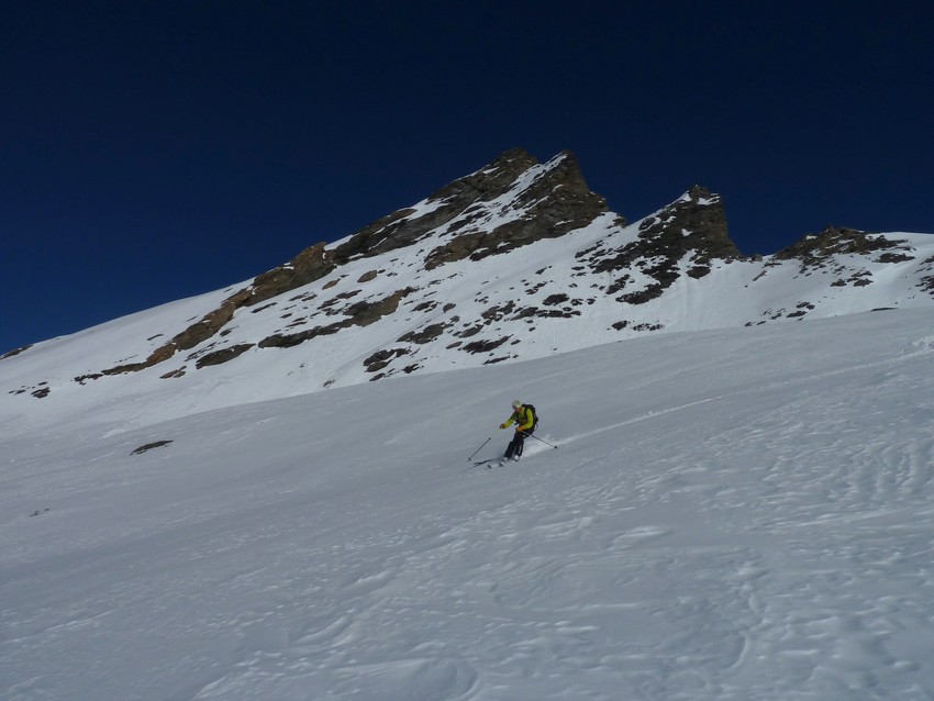 #13 Vallon du Fond : Sous la crête de Bramanette
(photo Sings) Vallon du Fond : Sous la crête de Bramanette
(photo Sings)