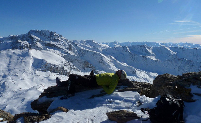 #8 Frontière italienne : Basta bunga bunga!
(photo Sings) Frontière italienne : Basta bunga bunga!
(photo Sings)