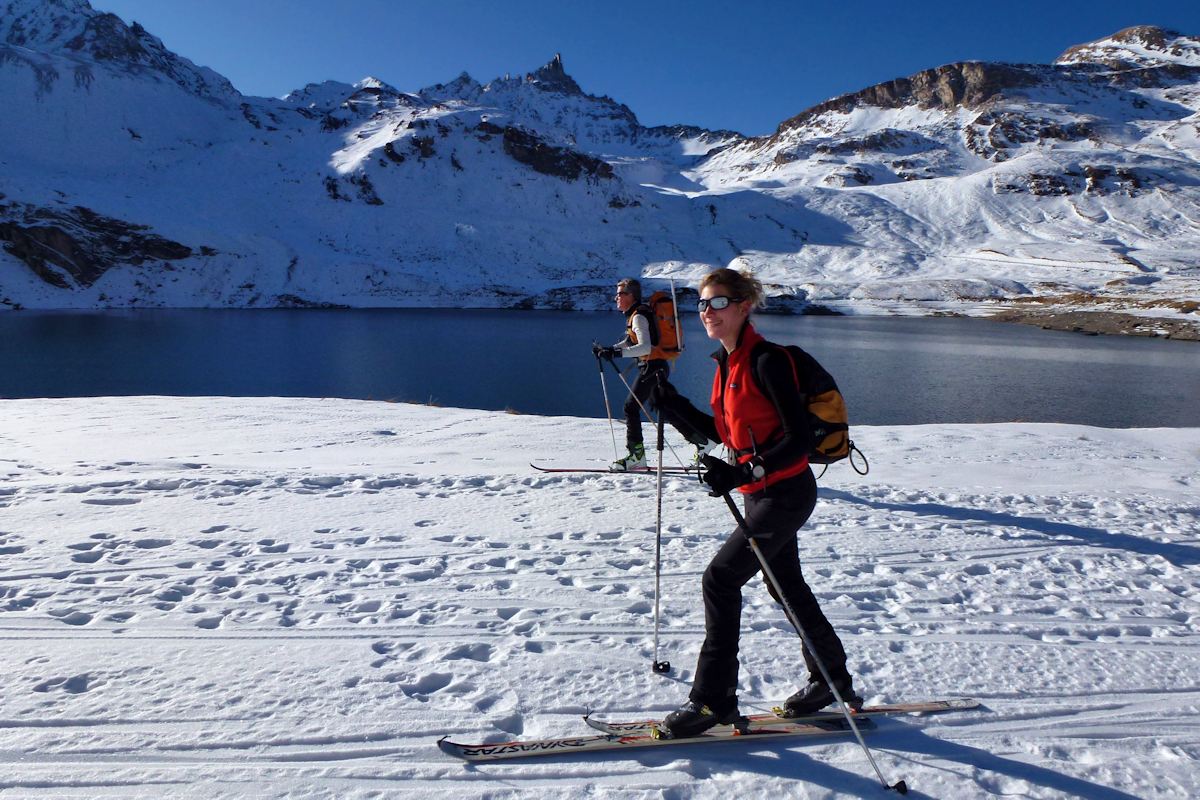 #5 Au bord du Lac de la Sassière : Nous en prenons plein les yeux. Au bord du Lac de la Sassière : Nous en prenons plein les yeux.