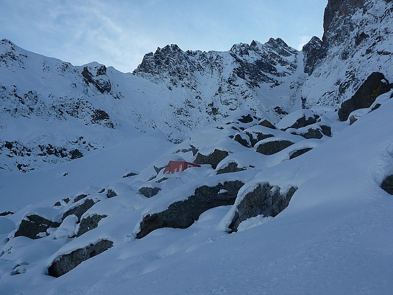 #4 Lourousa : Le bivouac, bien visible en cette saison Lourousa : Le bivouac, bien visible en cette saison