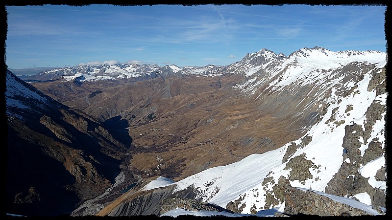 #2 Depuis le Col : Depuis le Col, vue sur Villard d Depuis le Col : Depuis le Col, vue sur Villard d'Arènes, le Plateau d'Emparis et les Grandes-Rousses au loin.