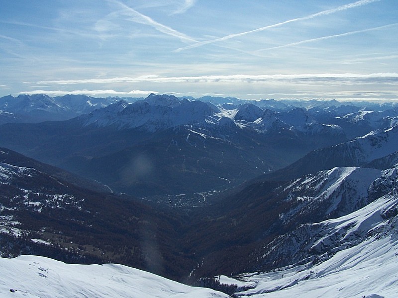 #7 Pointe de Fréjus : Le Queyras et Bardonecchia en bas. Pointe de Fréjus : Le Queyras et Bardonecchia en bas.