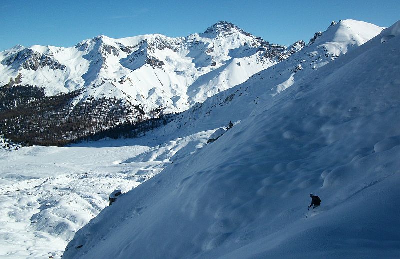 #14 Avant de bifurquer vers C. la : beau cadre, belle ambiance Avant de bifurquer vers C. la : beau cadre, belle ambiance