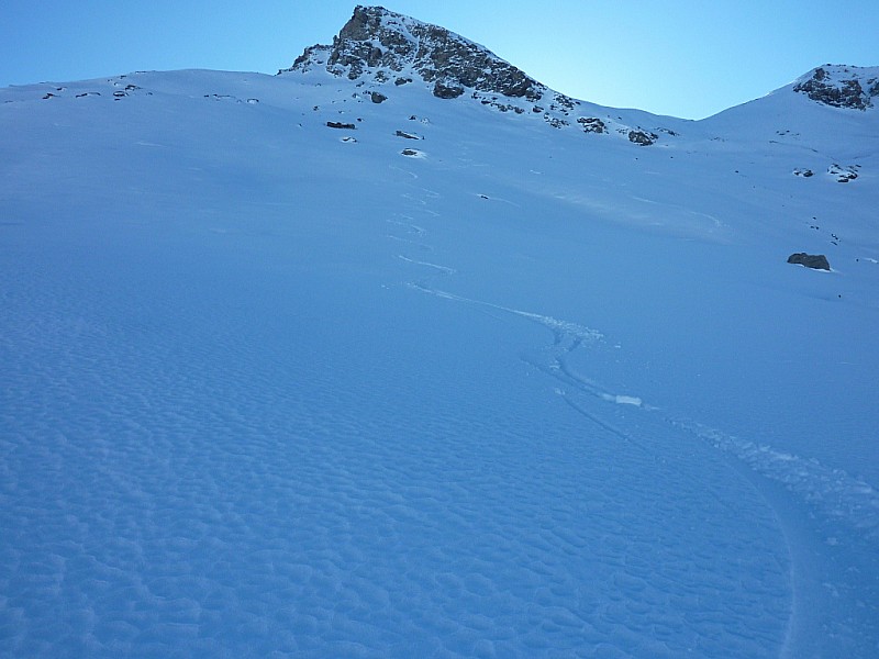 #11 Face NE partie inférieure : Une neige qui demande de l Face NE partie inférieure : Une neige qui demande de l'attention !