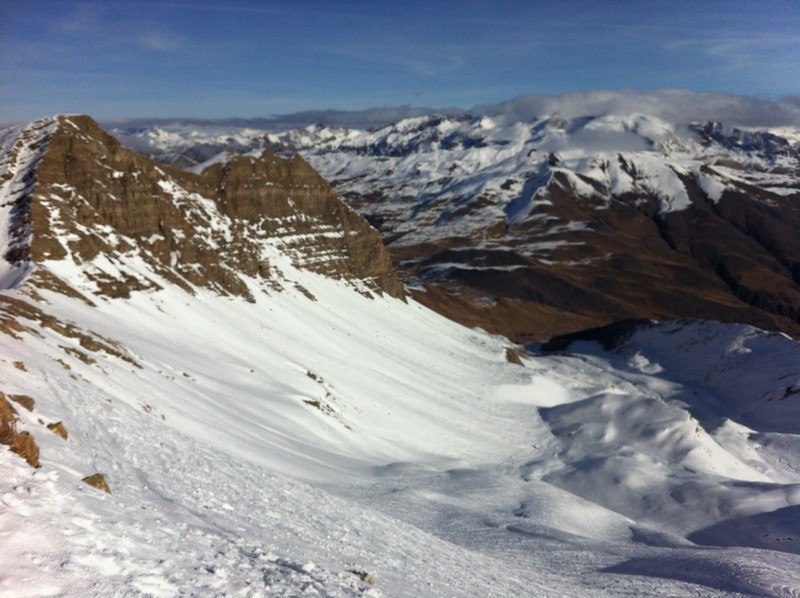 #5 Vallon du Crachet : Le Vallon du Crachet que l Vallon du Crachet : Le Vallon du Crachet que l'on vient de gravir. C'est complètement tracé, la neige n'est pas évidente à skier, mais la quantité est là. C'est pas mal du tout !