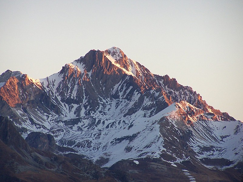 #1 Le Grand Argentier : Levé du soleil sur la Dent Parrachée. Le Grand Argentier : Levé du soleil sur la Dent Parrachée.
