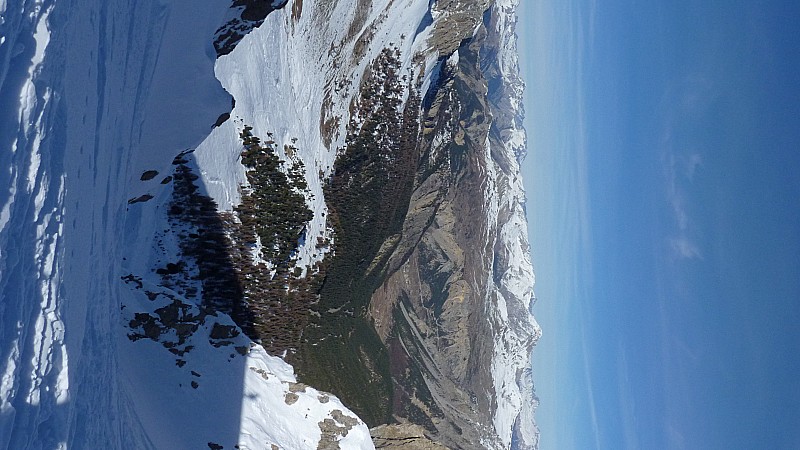 #6 couloir : Le couloir (pas à conseiller) sortie du couloir nécessaire pour descendre couloir : Le couloir (pas à conseiller) sortie du couloir nécessaire pour descendre