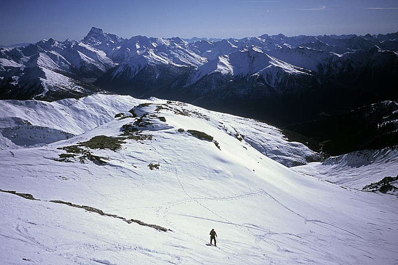 #8 Summit : Arrivée magistrale au sommet du Glaiza, avec une vue de malade Summit : Arrivée magistrale au sommet du Glaiza, avec une vue de malade
