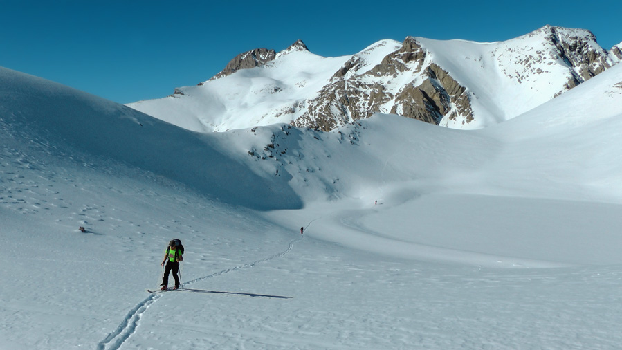 2650m : Au Lac des Garrets, Peltat et Trou de l'Aigle en A/R plan