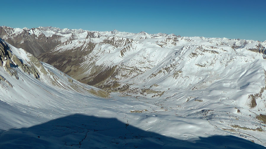 2822m : secteur Col de Cayole et ombre du sommet des Garrets
