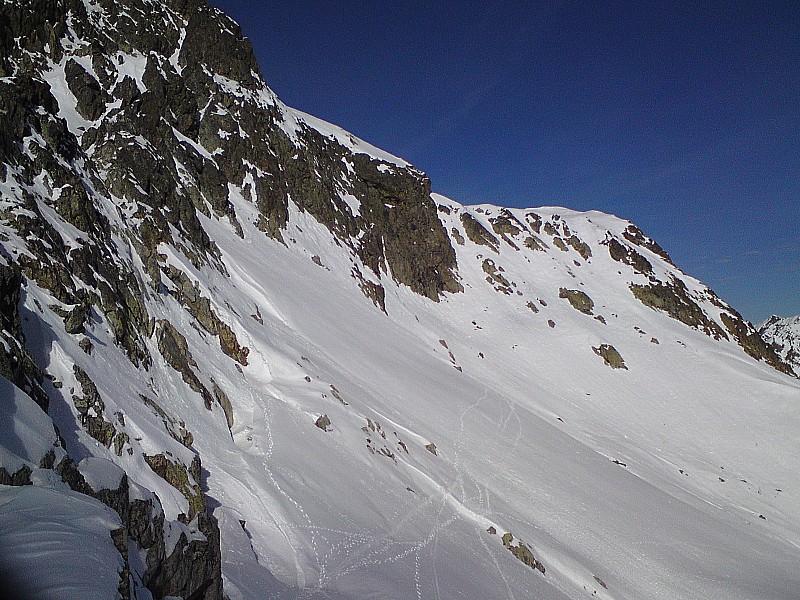 #2 Couloir E : d Couloir E : d'accès à la combe suspendue
