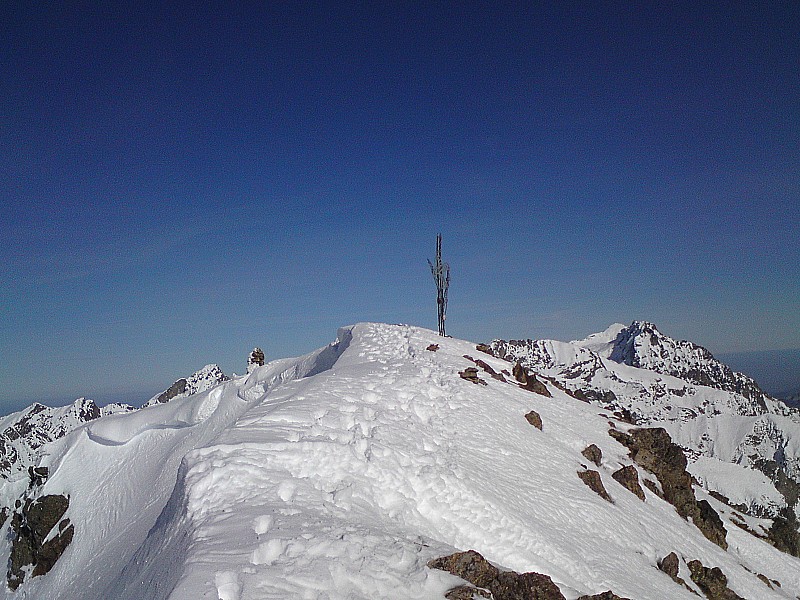 #9 Summit : et sa croix Summit : et sa croix