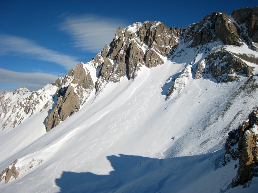 #3 Rochers des Roches Rouges : il faudra revenir pour les couloirs trop peu remplis aujourd Rochers des Roches Rouges : il faudra revenir pour les couloirs trop peu remplis aujourd'hui