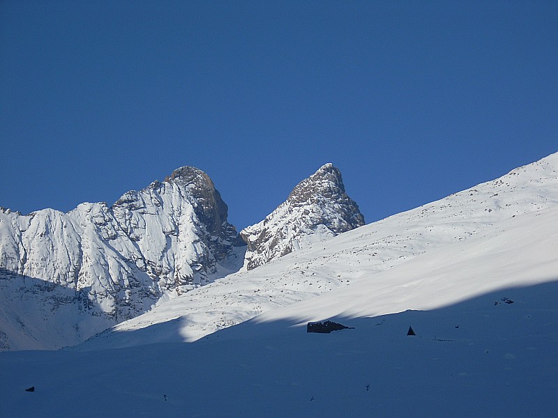 #5 Les belles Aiguilles : On iras y faire un tour . Les belles Aiguilles : On iras y faire un tour .