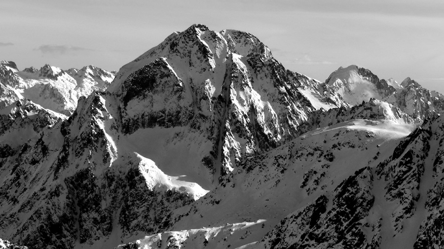 #17 2750m : Le Malinvern et son fameux couloir NW fait par les doubles J le 27 Nov. Chapeau bas ! (Jérôme Couturier et Julien Gruss) 2750m : Le Malinvern et son fameux couloir NW fait par les doubles J le 27 Nov. Chapeau bas ! (Jérôme Couturier et Julien Gruss)