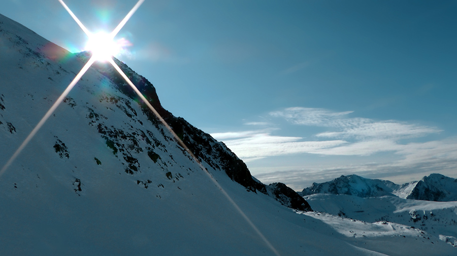 #5 2450m : le soleil est encore bien présent mais des nuages arrivent par l 2450m : le soleil est encore bien présent mais des nuages arrivent par l'ouest