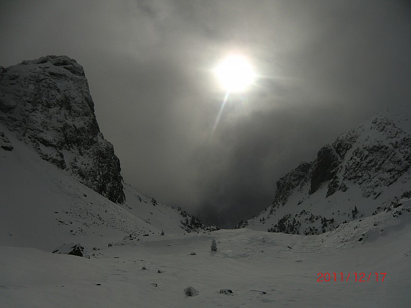 #6 en bas des van : soleil pas loin:) en bas des van : soleil pas loin:)