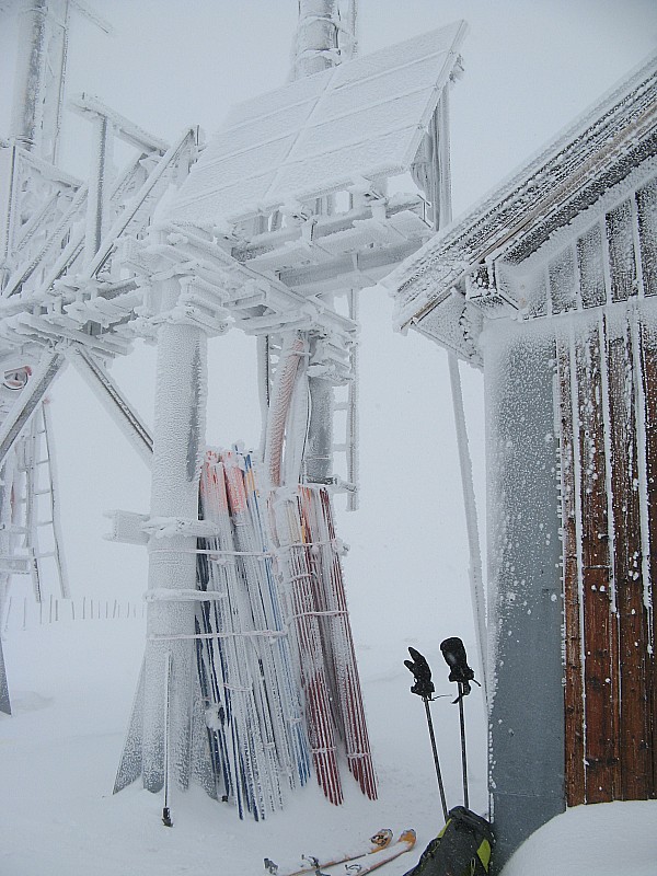 #3 cabane station : Froid et vent: le grand serre. cabane station : Froid et vent: le grand serre.