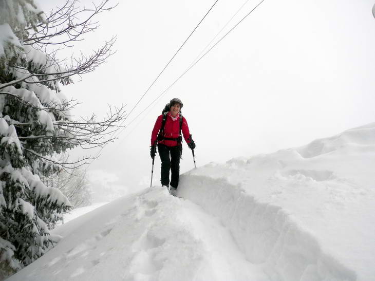 #6 Anne dans la trace : Altitude 1550m et déjà une bonne épaisseur! Anne dans la trace : Altitude 1550m et déjà une bonne épaisseur!