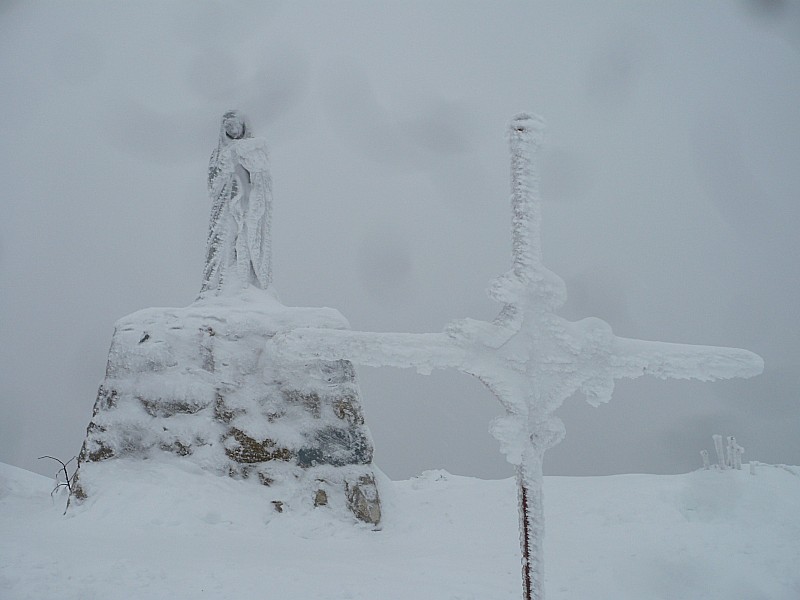 #2 andey : la Vierge et la Croix frigorifiées andey : la Vierge et la Croix frigorifiées