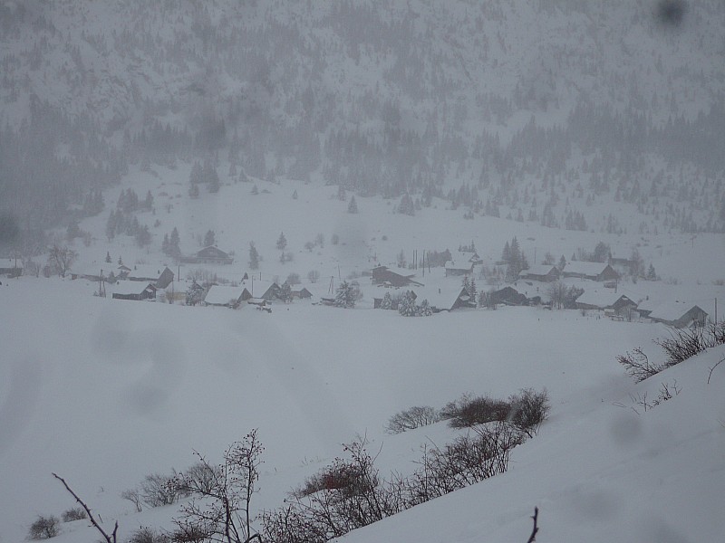 #3 andey : Solaison blotti sous la neige andey : Solaison blotti sous la neige