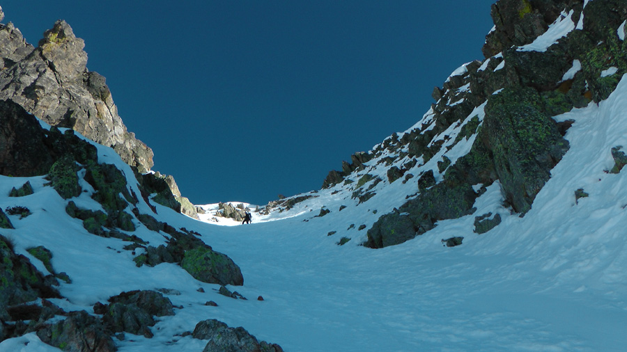 2530m : Patrick en finit et arrive au Col du Mt Aver