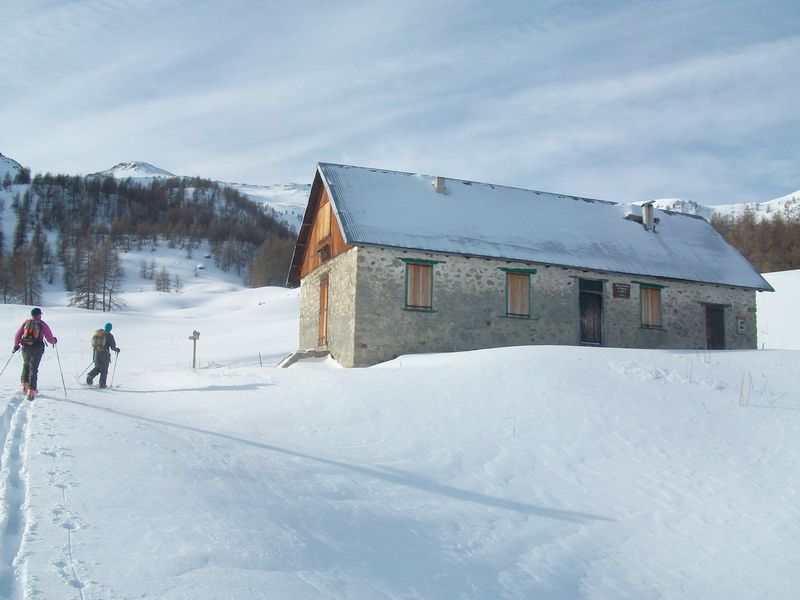 #4 CABANE DE VALDEMARS : ARRIVE A LA CABANE CABANE DE VALDEMARS : ARRIVE A LA CABANE