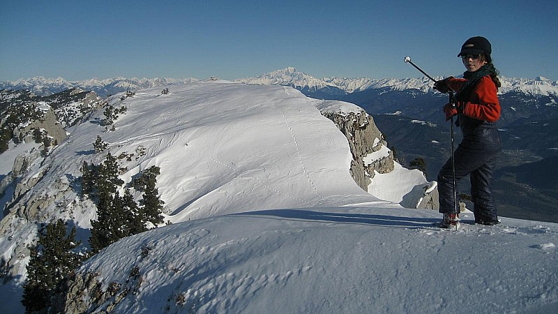 #5 Bellefond : Arrivée au sommet, une belle vue sur le mont-blanc Bellefond : Arrivée au sommet, une belle vue sur le mont-blanc
